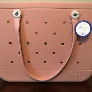 NWT Large Bogg Bag. Blush